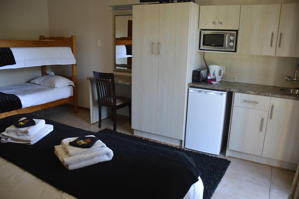Two Bells Guest House Bloemfontein Habitación foto