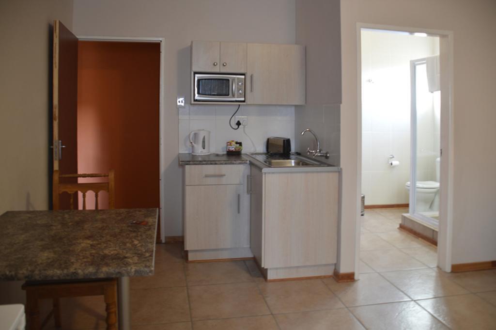 Two Bells Guest House Bloemfontein Habitación foto