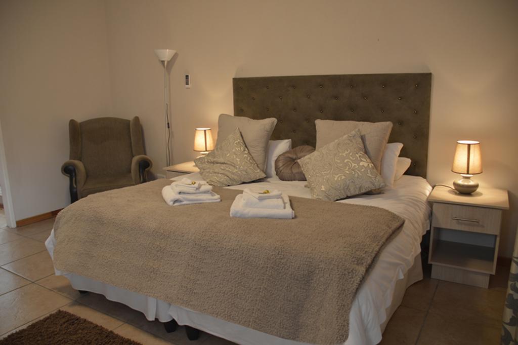 Two Bells Guest House Bloemfontein Habitación foto